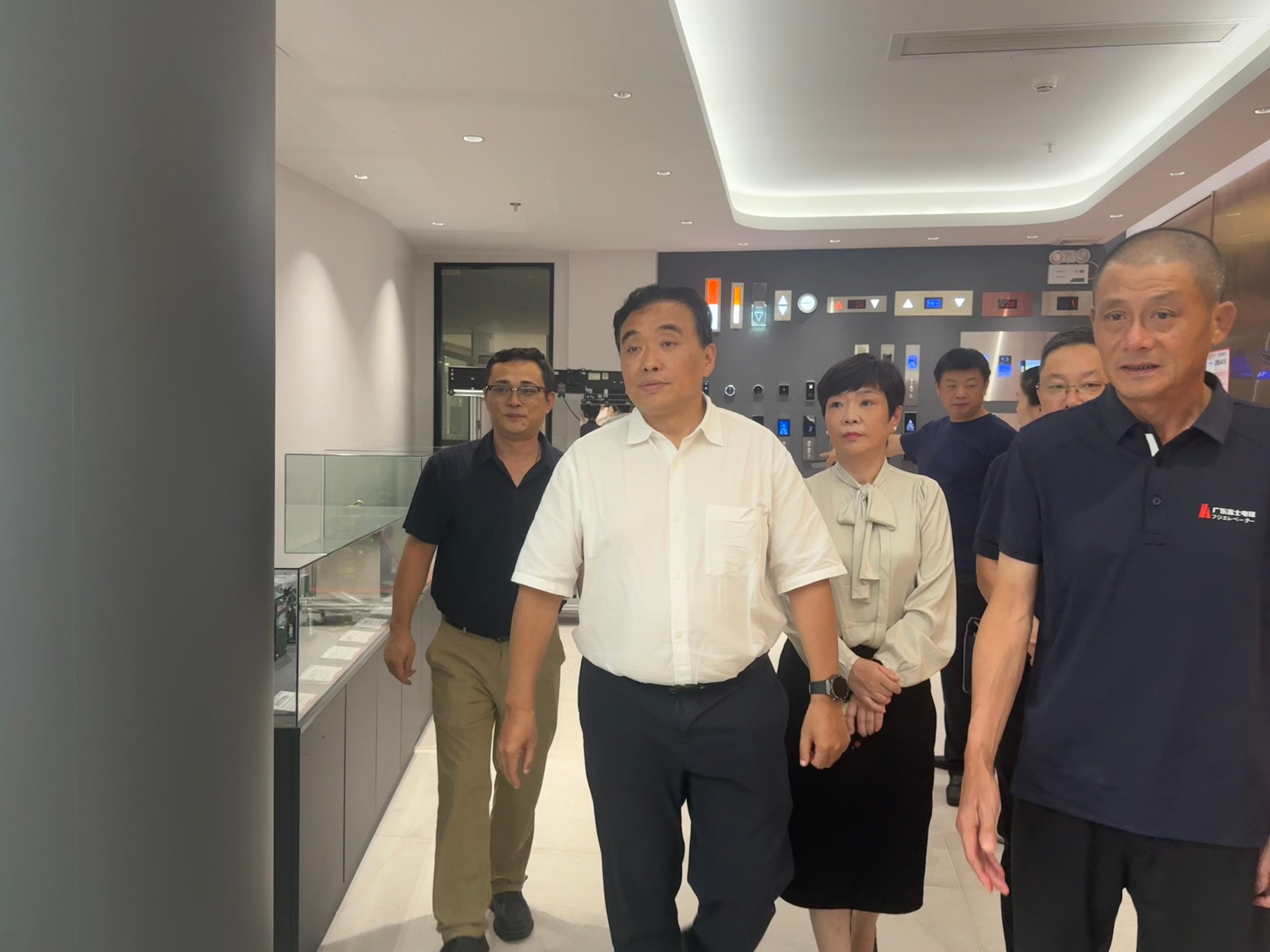 湘粤相依 侨联赋能｜湖南省、市侨联领导莅临aitiyu爱体育平台(中国)集团
视察指导！